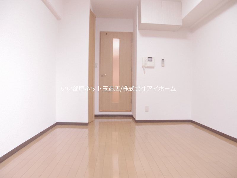 近くの上本町YUFURAまで154m(徒歩2分)
