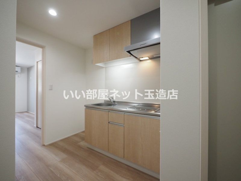 近くのファミリーマート 吉田駅北店まで495m(徒歩7分)