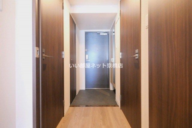 近くのファミリーマート 天満橋店まで307m(徒歩4分)