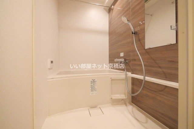 近くのセブンイレブン 大阪島町1丁目店まで239m(徒歩3分)
