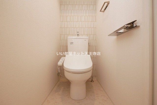 近くの住吉長居四郵便局まで366m(徒歩5分)