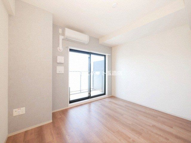 近くの三井住友銀行まで40m（徒歩1分）