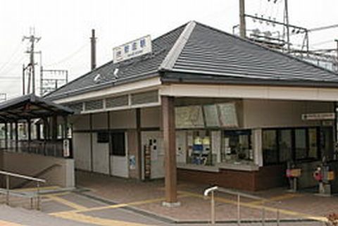 近くの近鉄新庄駅まで2,400m(徒歩30分)