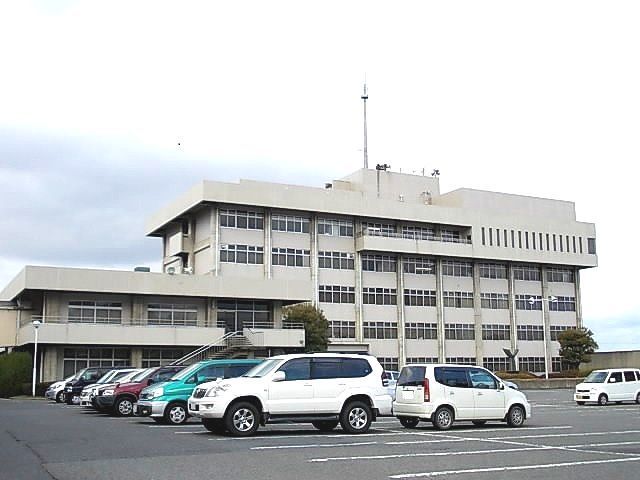 近くの香芝市役所まで1,100m(徒歩14分)