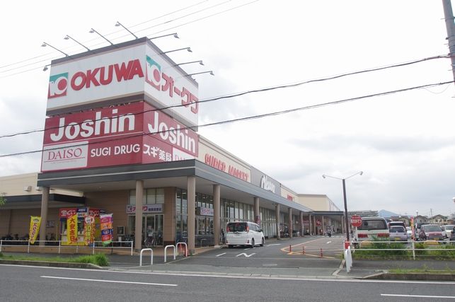 近くの物件から徒歩約11分まで950m（徒歩12分）