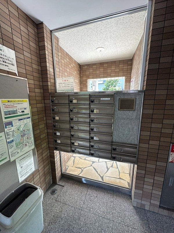 近くのTAKIYA(タキヤ) 茨田大宮薬局まで927m(徒歩12分)
