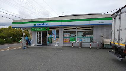 近くのファミリーマート 三郷立野南店まで170m(徒歩3分)