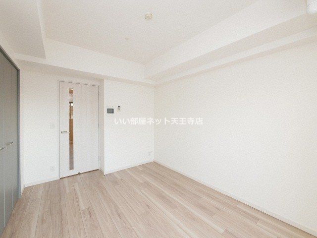 ベッドルーム