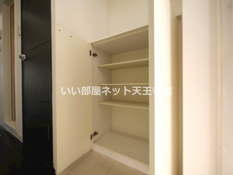近くの浪速桜川郵便局まで313m（徒歩4分）