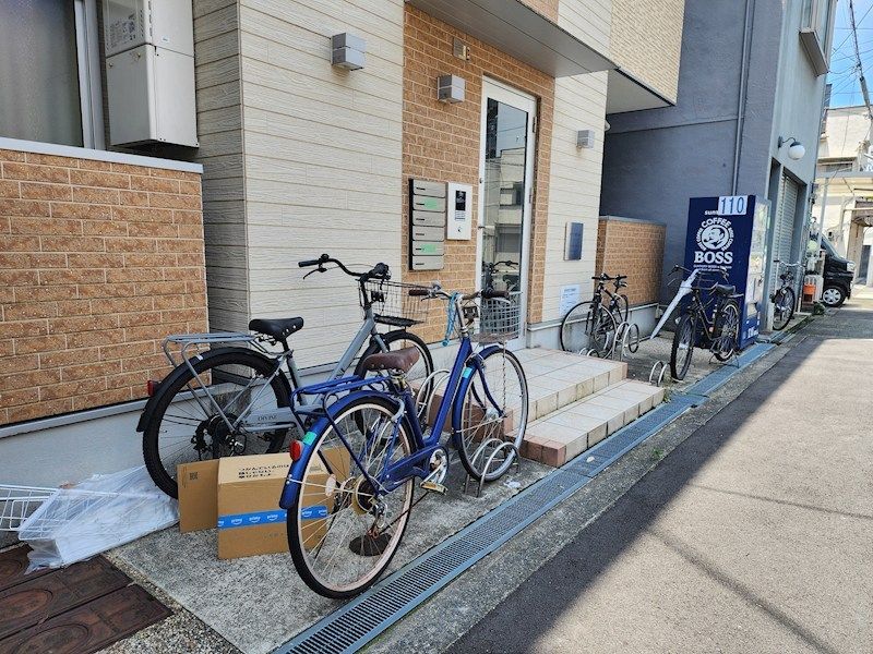 近くのローソン 長柄東二丁目店まで223m(徒歩3分)