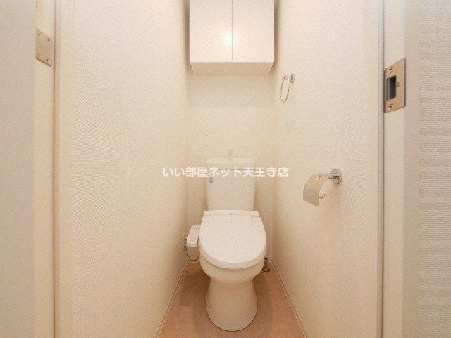 近くのファミリーマート 日本橋二丁目東店まで187m(徒歩3分)