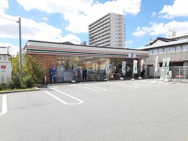 近くのセブンイレブン加美正覚寺店まで370m(徒歩5分)