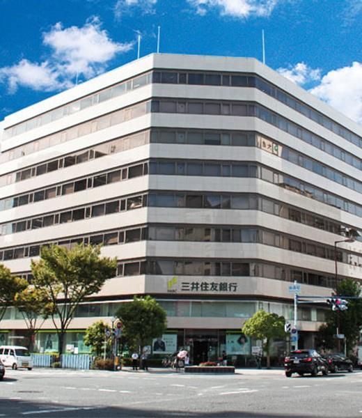 近くの三井住友銀行 南森町支店まで469m(徒歩6分)