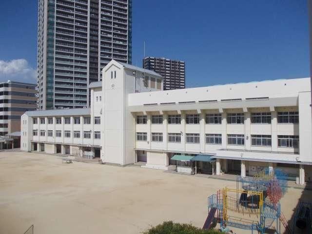 近くの大阪市立玉川小学校まで406m(徒歩6分)