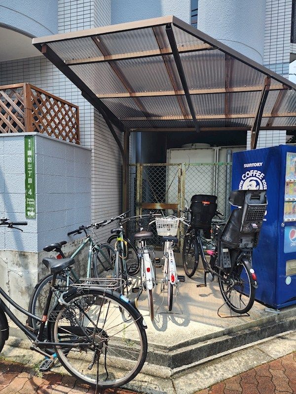 近くのサポート薬局まで289m（徒歩4分）