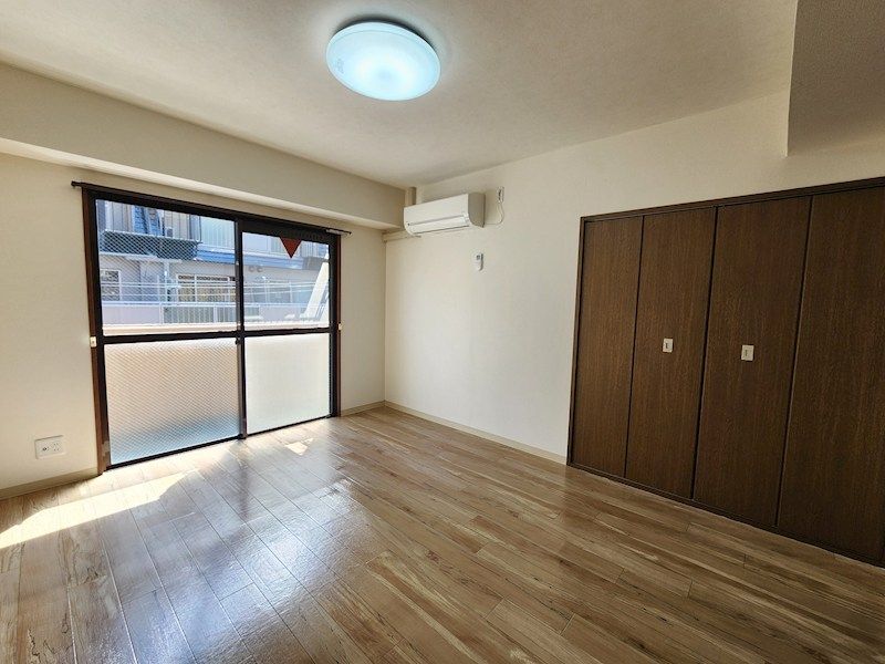 近くの天神橋筋商店街まで490m(徒歩7分)