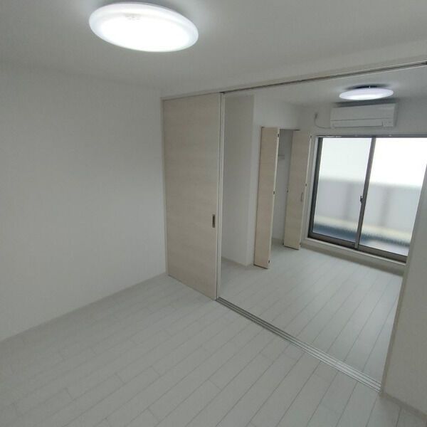ベッドルーム