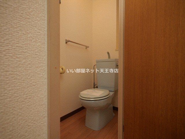 近くの平野瓜破西二郵便局まで354m(徒歩5分)