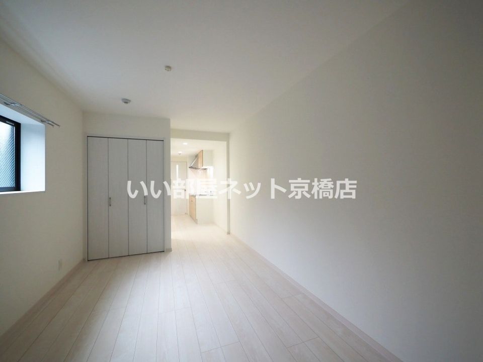 近くのファミリーマート 大和田駅前店まで207m（徒歩3分）