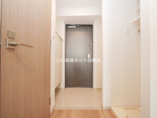 近くのファミリーマート 加島三丁目店まで153m（徒歩2分）