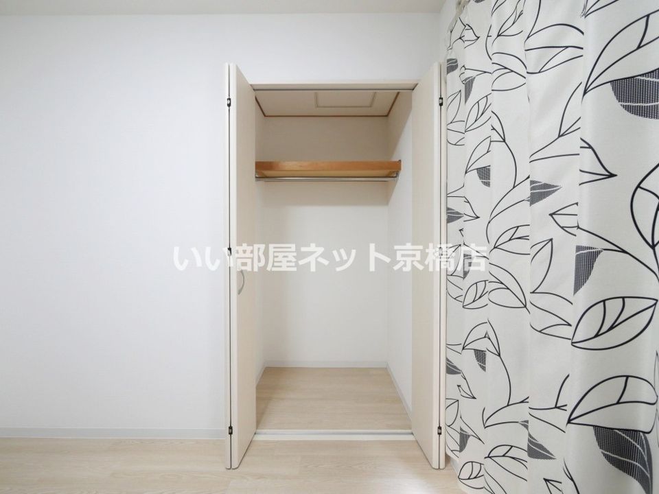 近くのローソン 木川西店まで404m(徒歩6分)
