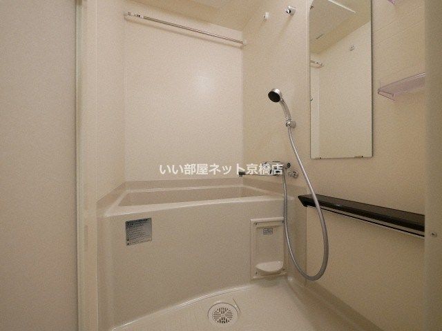 近くのセブンイレブン 大阪西中島2丁目店まで226m(徒歩3分)