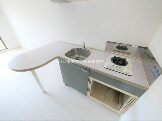 近くのセブンイレブン 大阪夕凪1丁目店まで206m(徒歩3分)