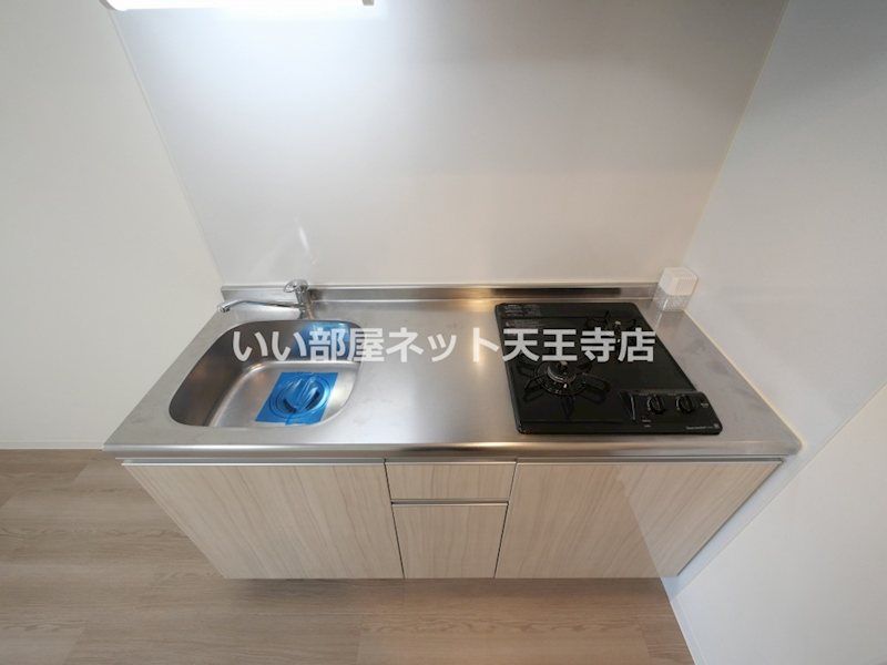 近くのローソン 夕凪二丁目店まで128m(徒歩2分)