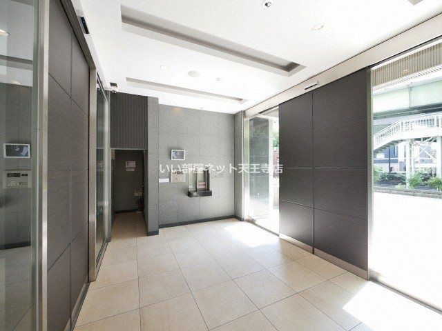 近くの大阪港郵便局まで366m（徒歩5分）