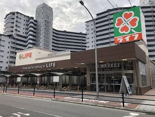 近くの港田中郵便局まで81m(徒歩2分)