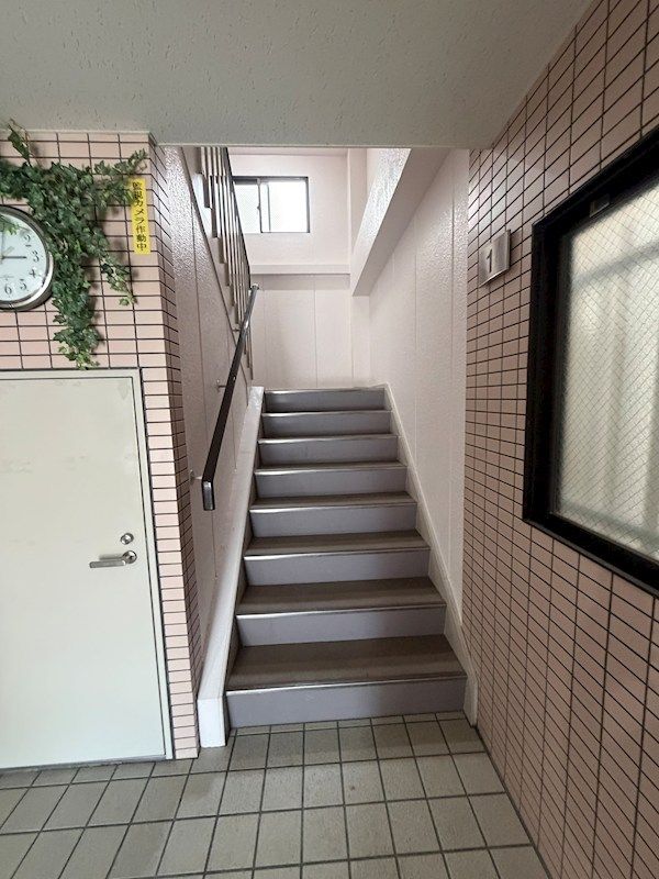 近くのファミリーマート 薬ヒグチ京橋店まで299m(徒歩4分)