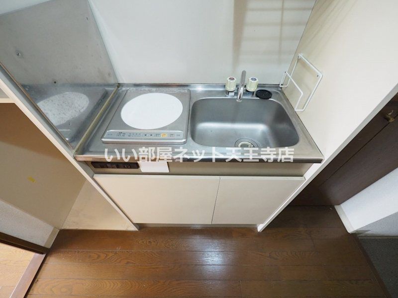 近くの東住吉東田辺郵便局まで194m（徒歩3分）