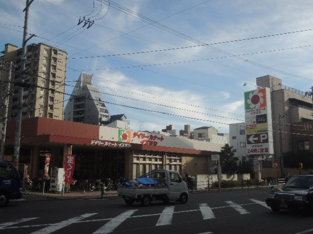 デイリーカナートが至近