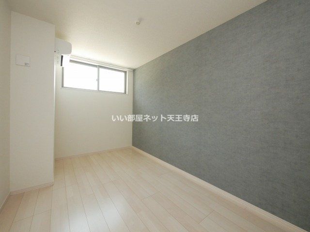 近くの東住吉長居公園東郵便局まで307m(徒歩4分)