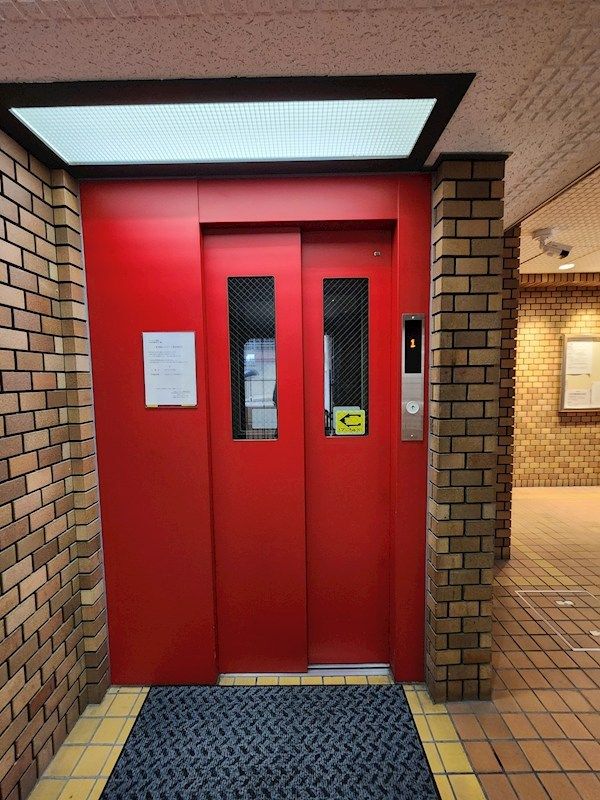 近くのファミリーマート 城東中央二丁目店まで382m(徒歩5分)