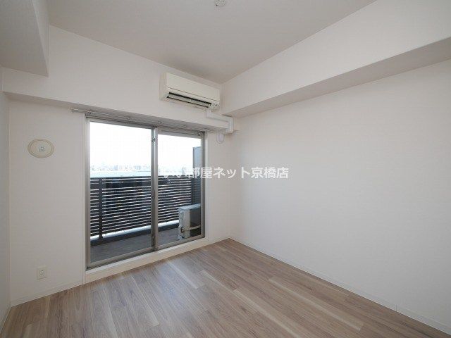 近くのセブンイレブン ハートインJR塚本駅西口店まで114m(徒歩2分)