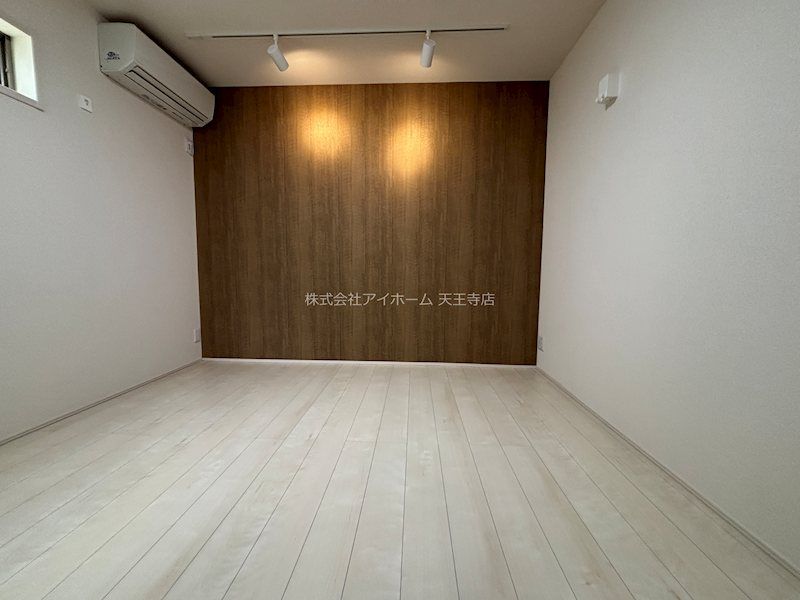 ベッドルーム