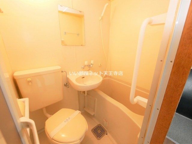 近くのファミリーマート 聖天下二丁目店まで151m(徒歩2分)