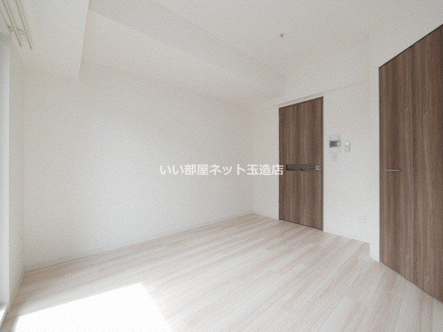 ベッドルーム