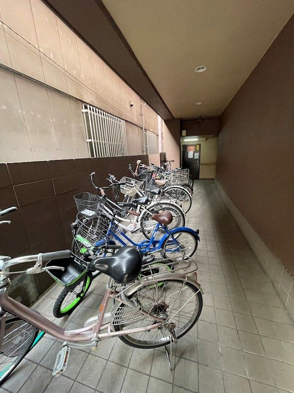 近くのセブンイレブン 大阪成育1丁目店まで294m(徒歩4分)
