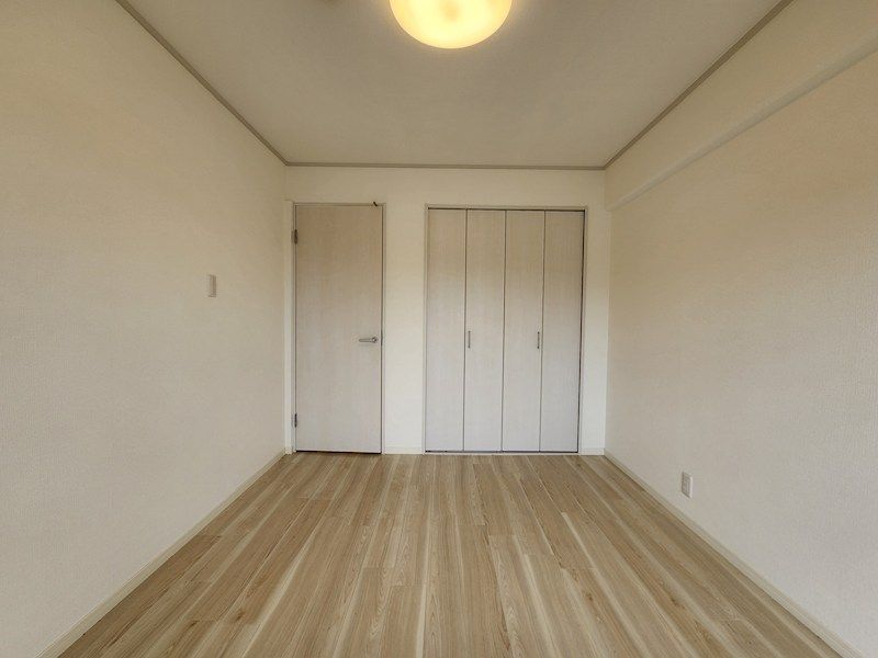 ベッドルーム
