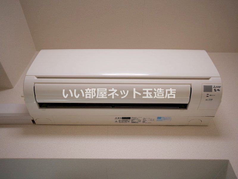 近くのローソン 立売堀三丁目店まで358m(徒歩5分)