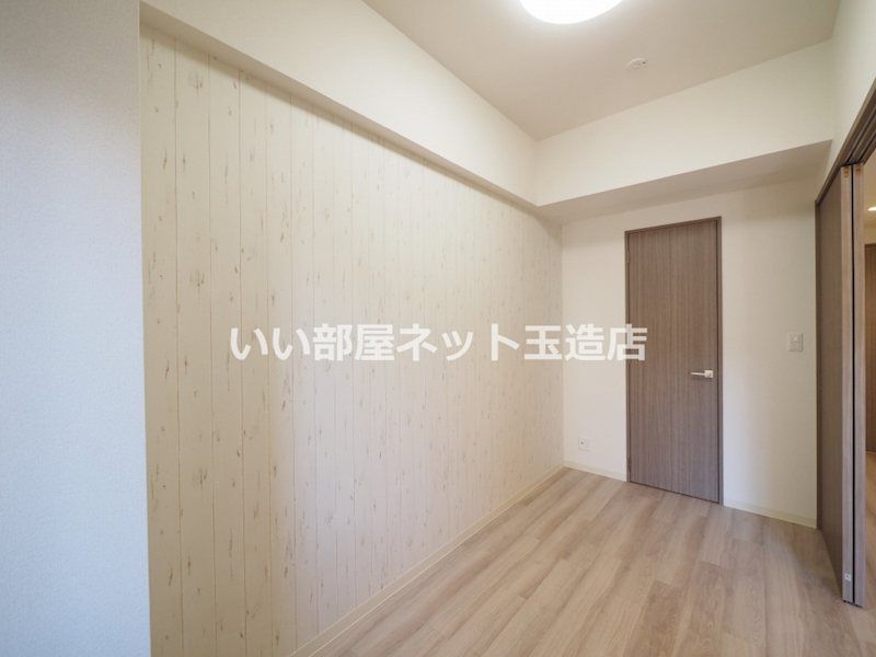 ベッドルーム