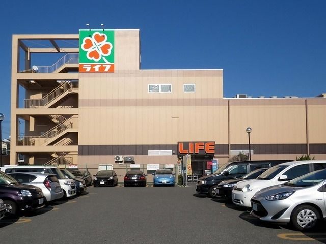 近くのライフ 住吉店まで377m(徒歩5分)