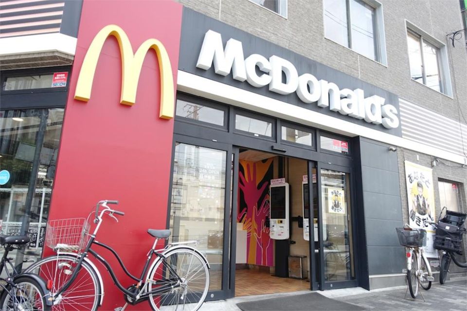 近くのマクドナルド 桃谷店まで124m(徒歩2分)