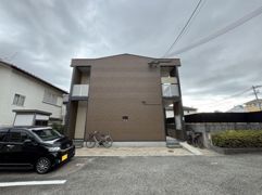 レオパレス西岡本の外観画像