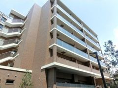 アール・オーハイム松崎町の外観画像