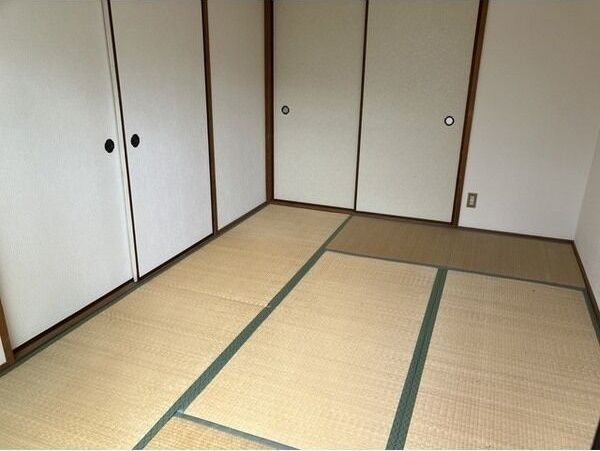 ベッドルーム