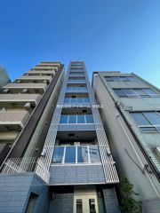 CRYSTAL OSAKAの外観画像