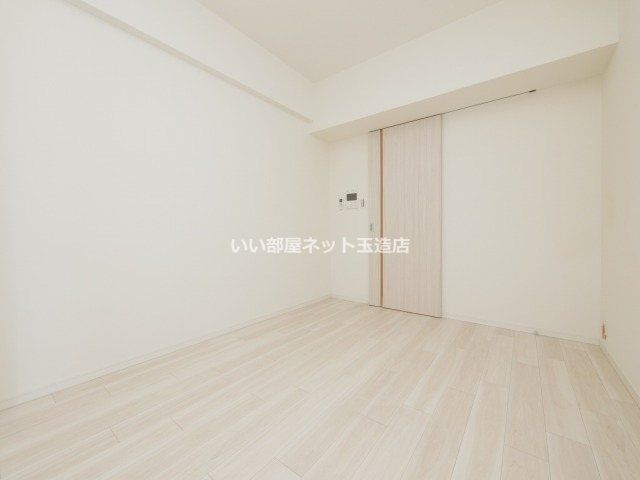 ベッドルーム